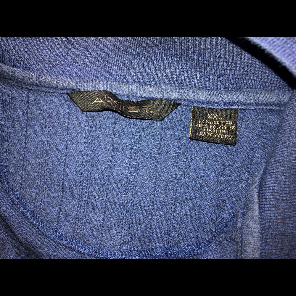 AXIST Sweater - Picture 2 of 2